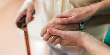 فناوری واقعیت مجازی و کاربرد آن در توانمندسازی شناختی سالمندان مبتلا به آسیبِ شناختی خفیف